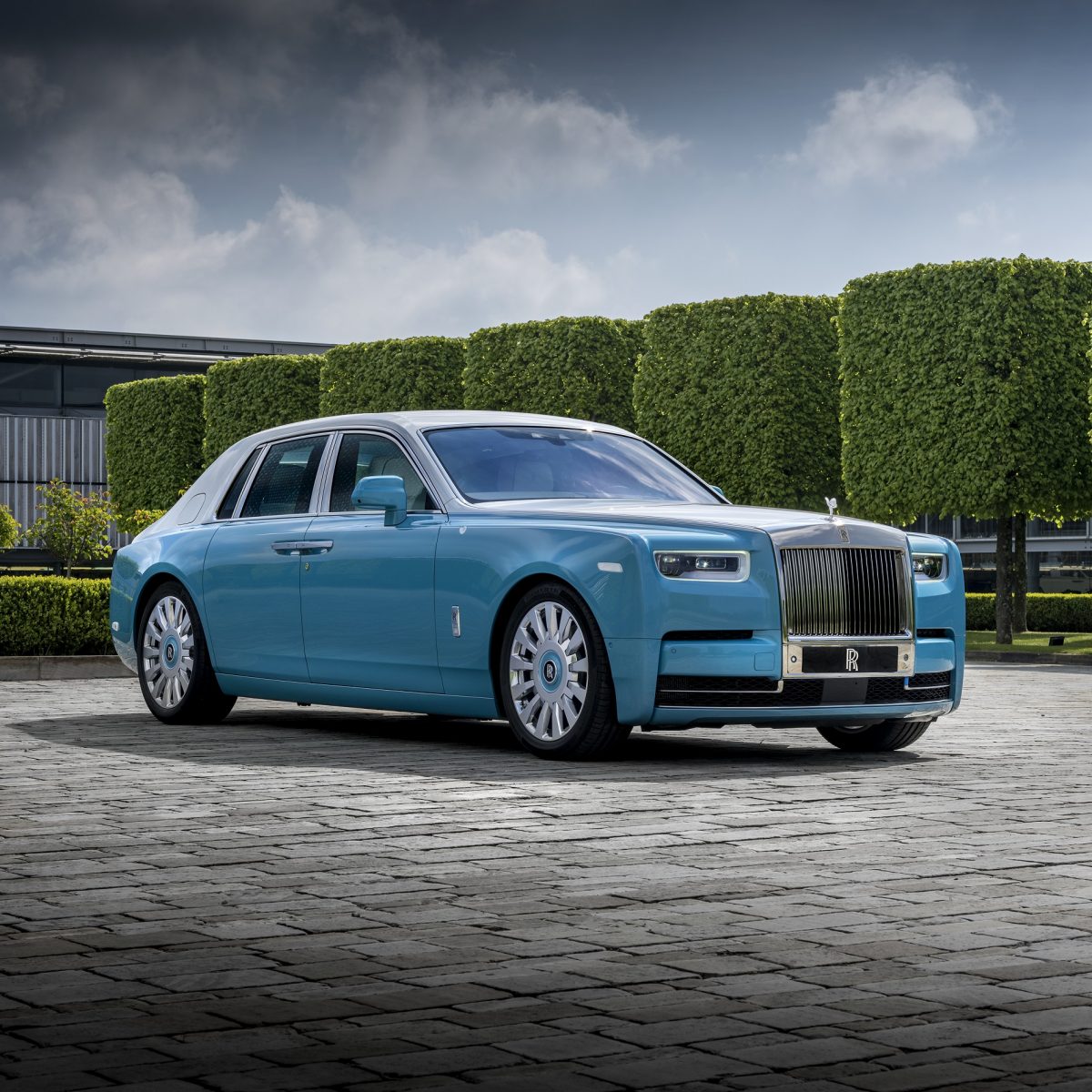 RollsRoyce Motor Cars Dubai Introduces Unique New Editions To Exclusive  Pioneers Collection  Dubai Blog