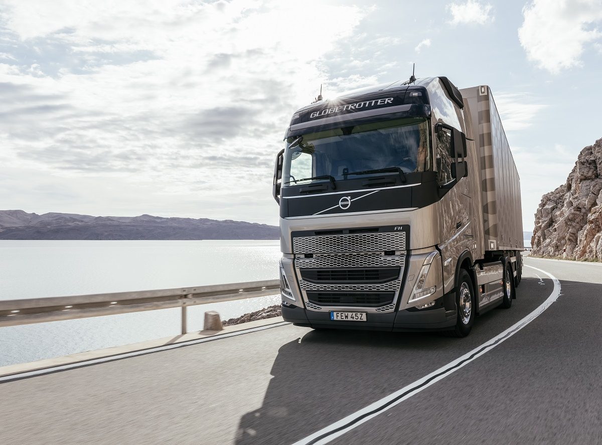 Volvo Trucks UK on X: 🇫🇮 Some international news for you, from Volvo  Trucks Finland!👉 Earlier this year, Volvo Construction Equipment invested  in its maintenance services by acquiring two impressive new Volvo