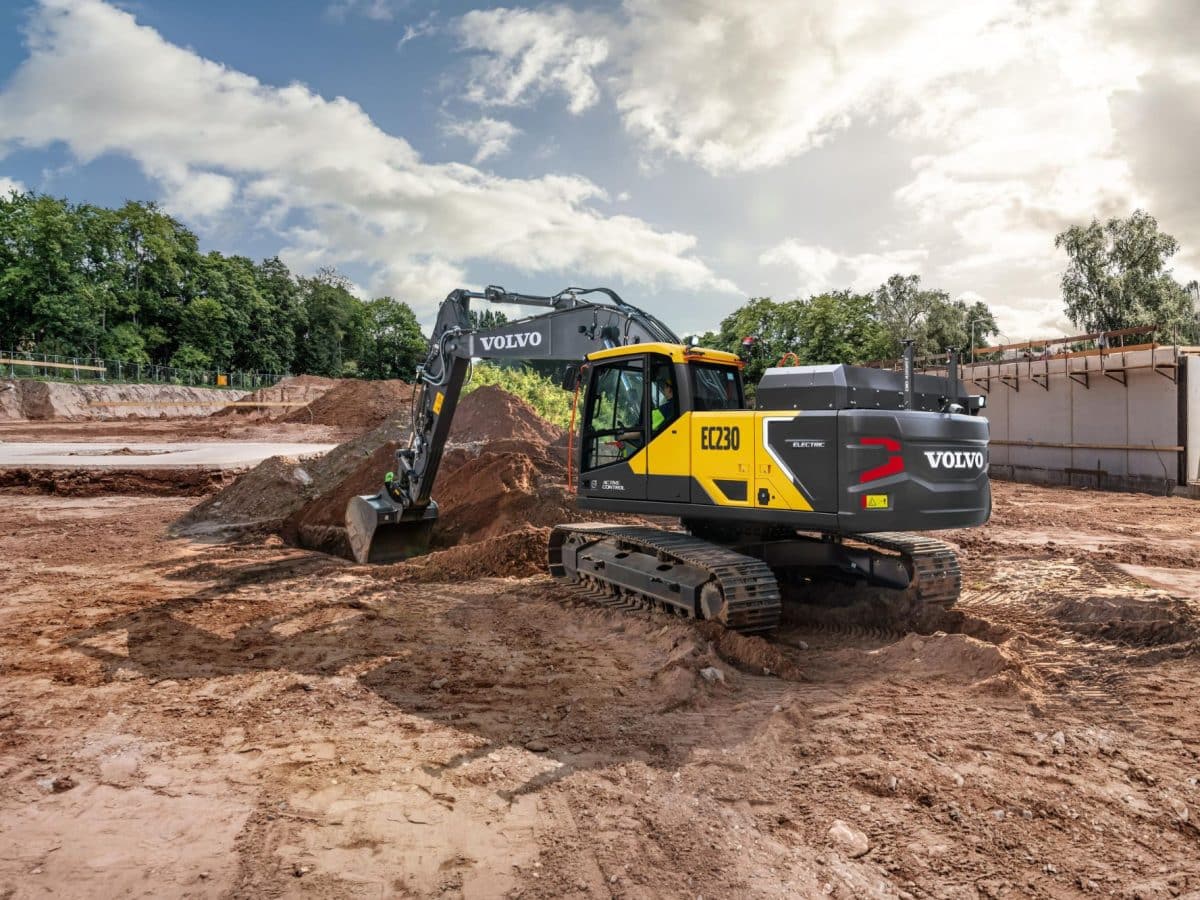 Volvo CE to launch its largest electric excavator, the EC230 Electric, in Japan