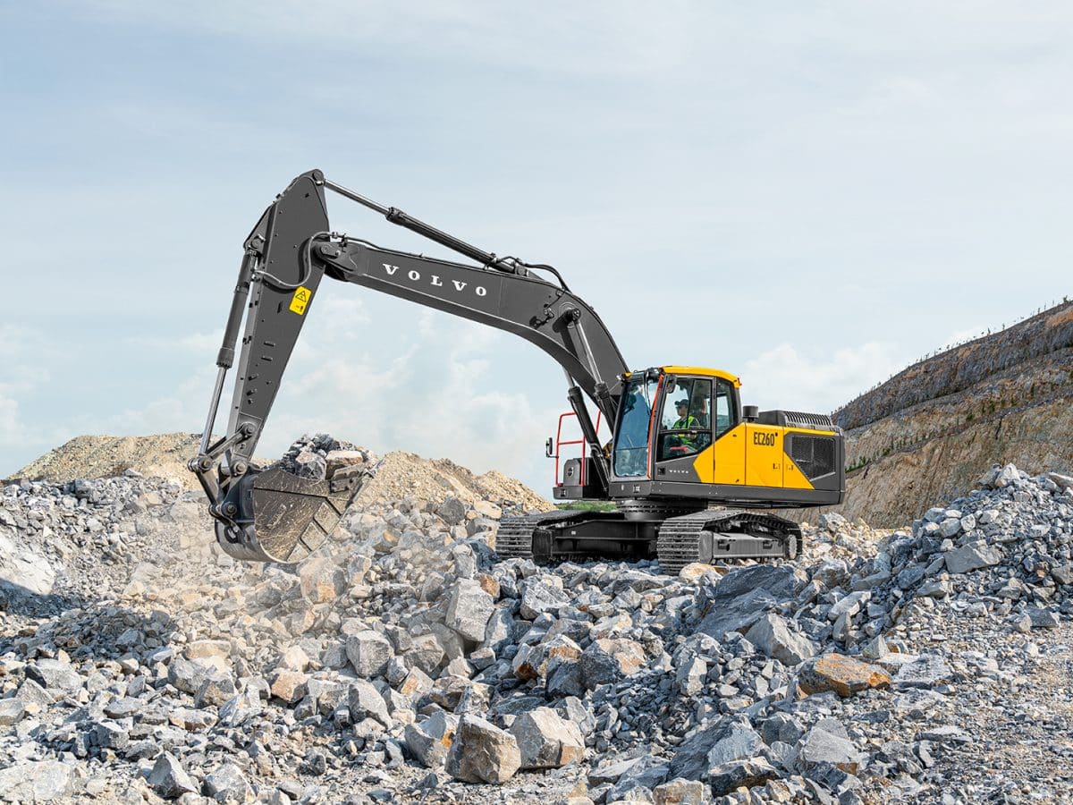 Excavator excellence: Volvo CE raises power and lowers fuel consumption by 15% in new generation diggers