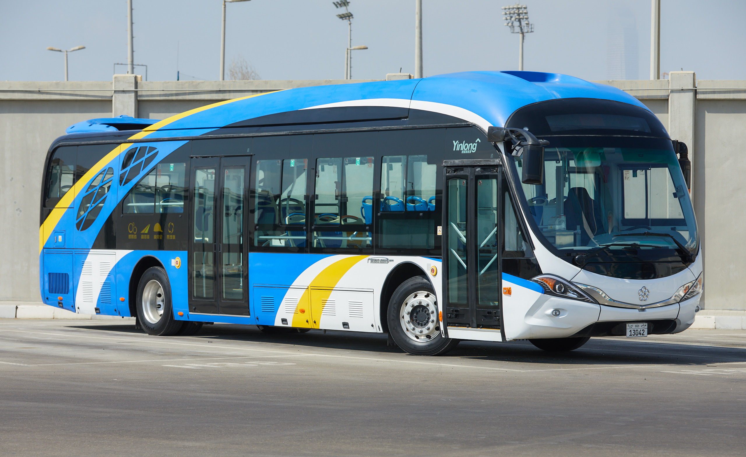 Pictures Yinlong's LTO battery powered electric bus in Abu Dhabi